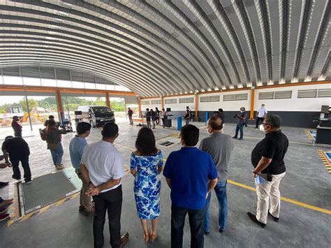 lto carcar|LTO 7 opens biggest district office in Carcar .